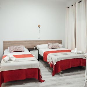 Habitación con 2 Camas Individuales